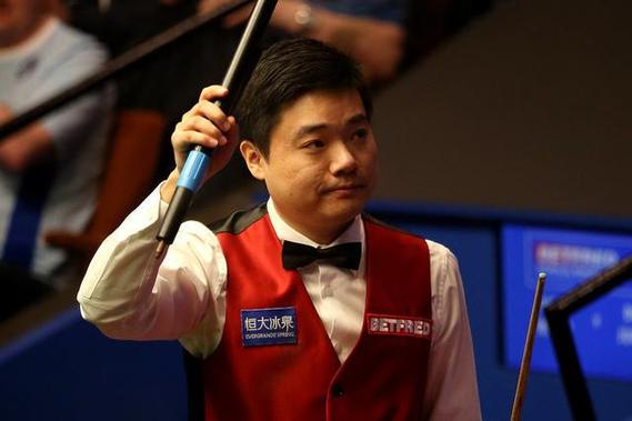 得了荣誉 得了荣誉