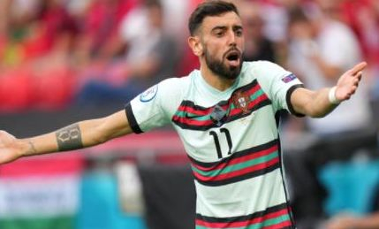 更是左投版 更是左投版